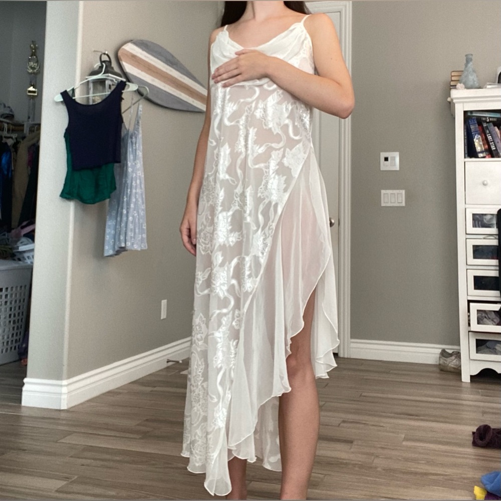 SOLD White Victoria’s Secret slip dress